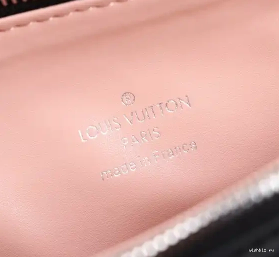 WIS LOUIS PM VUITTON COUSSIN 0629